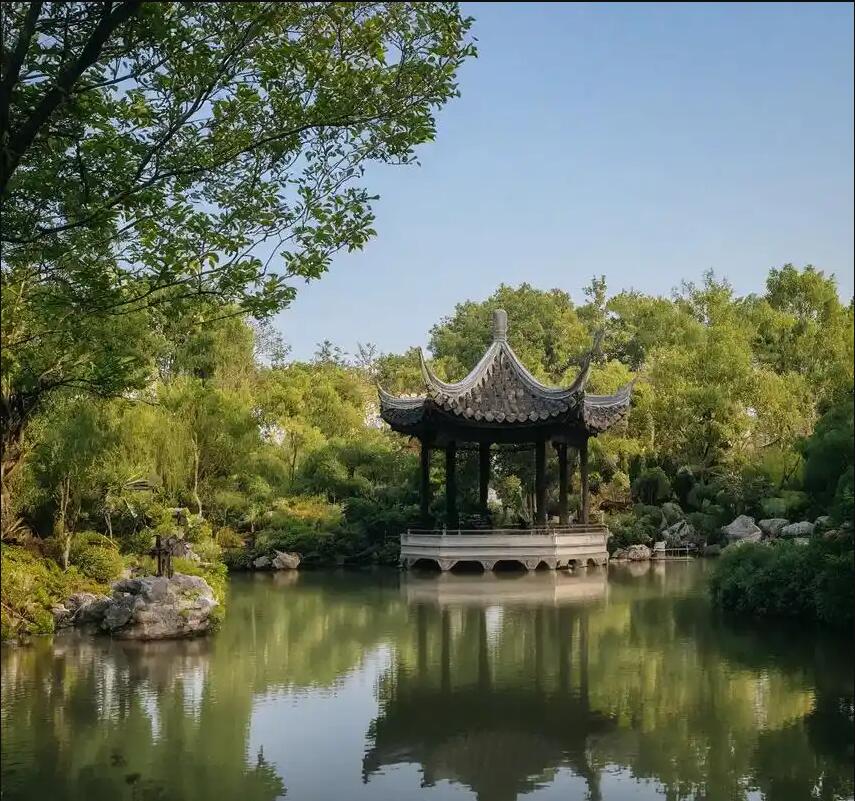 青海浮夸餐饮有限公司